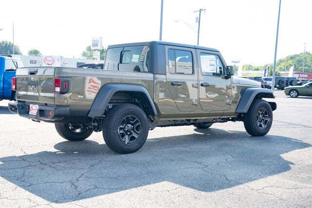 2025 Jeep Gladiator