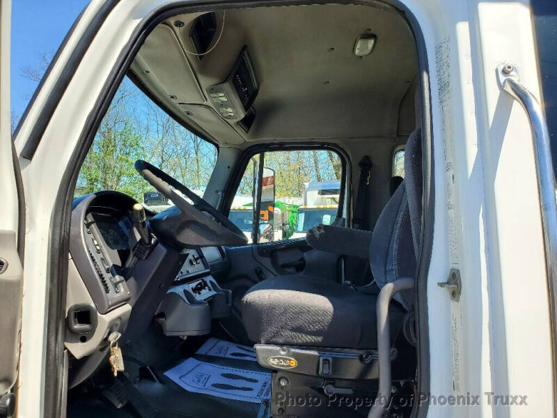 2007 Freightliner M2 106