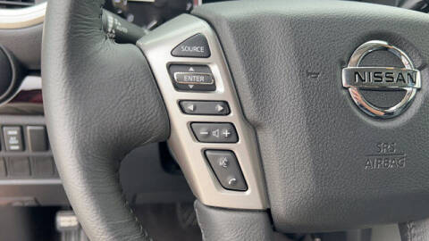 2022 Nissan Titan SV