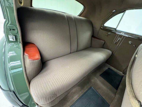 1940 Oldsmobile Custom Cruiser