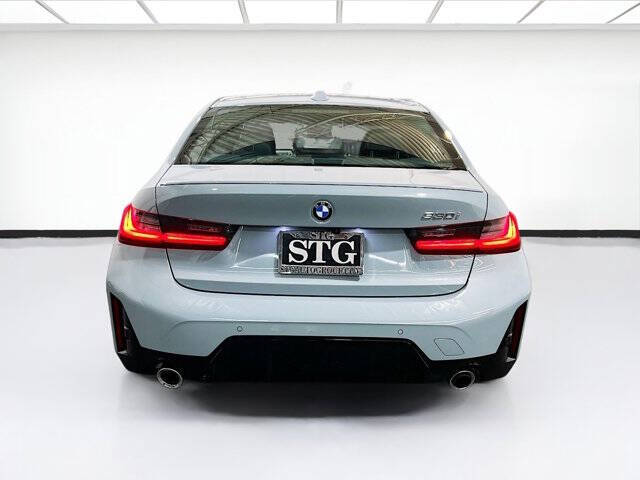 2024 BMW 3 Series 330i