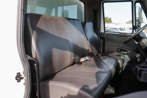 2019 International DuraStar 4300