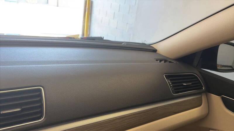 2017 Volkswagen Passat 1.8T SE