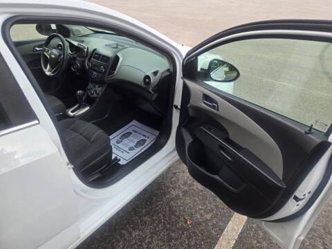 2015 Chevrolet Sonic LT Auto