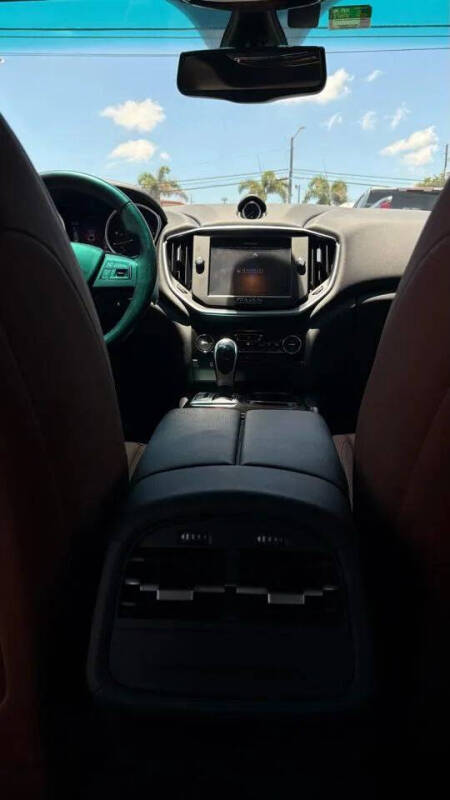 2014 Maserati Ghibli