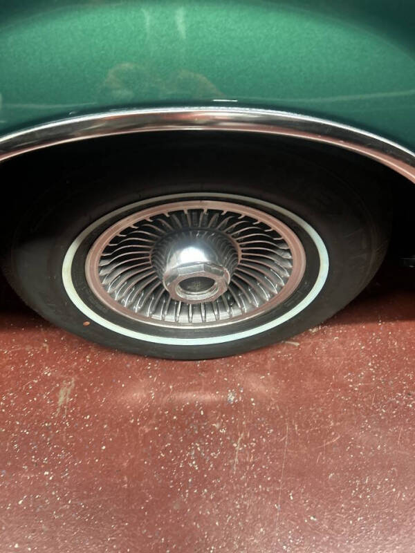 1977 Lincoln Mark V