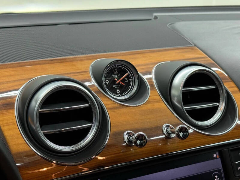 2019 Bentley Bentayga V8