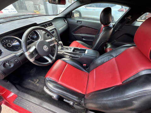 2014 Ford Mustang V6