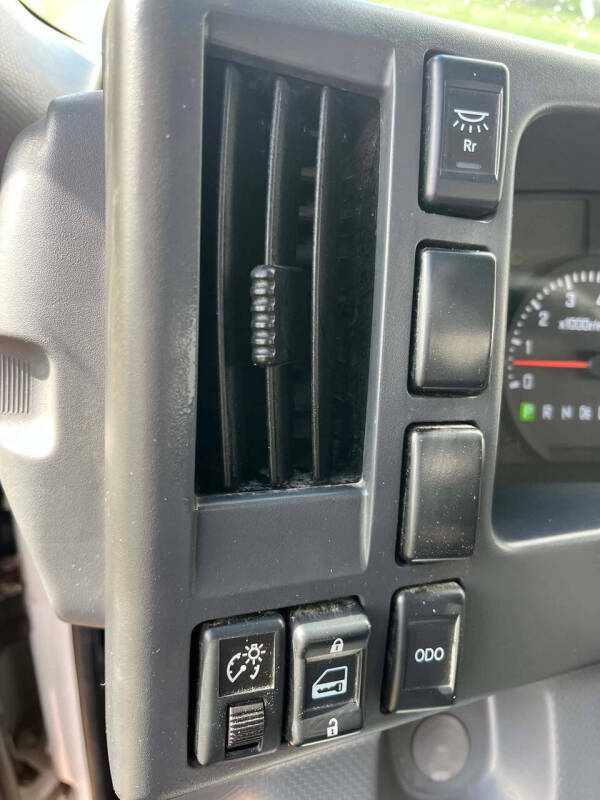 2016 Isuzu NPR-HD