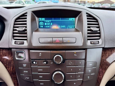 2012 Buick Regal Premium 1