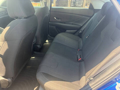 2021 Hyundai Elantra SE