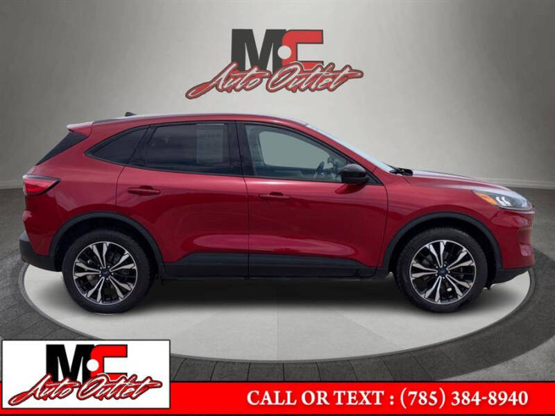 2022 Ford Escape SE