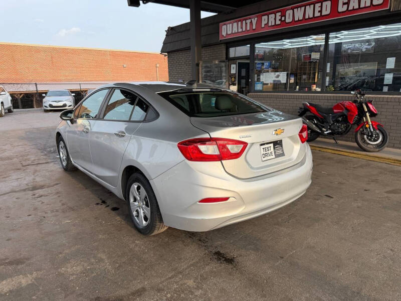 2017 Chevrolet Cruze LS Auto