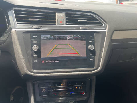 2023 Volkswagen Tiguan SE