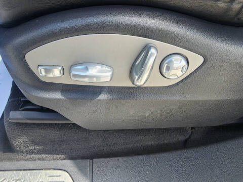 2014 Porsche Cayenne Platinum