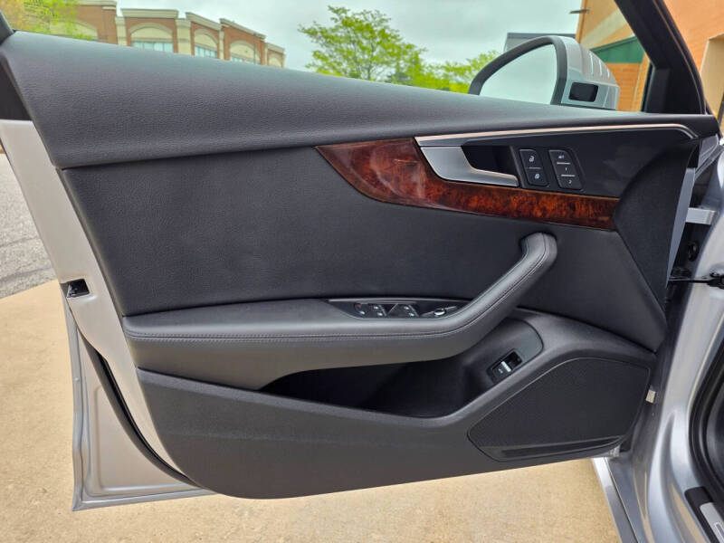 2019 Audi A4 quattro Premium Plus 45 TFSI