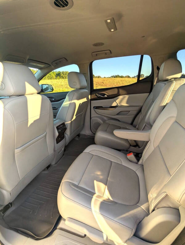 2020 GMC Acadia SLT
