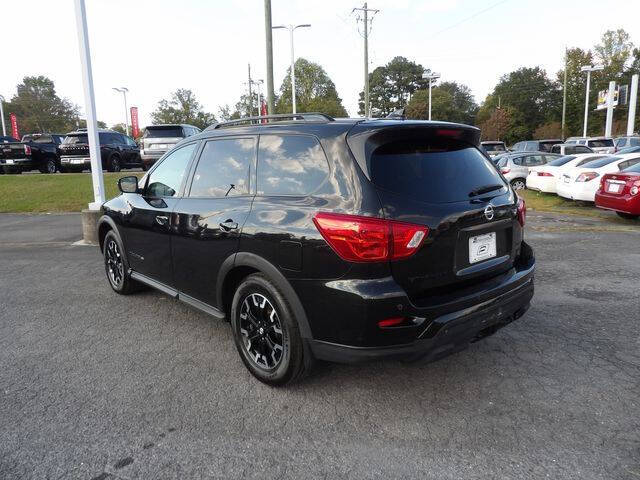 2019 Nissan Pathfinder SV