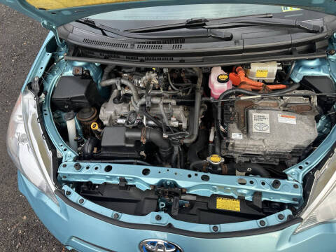 2012 Toyota Prius c Three