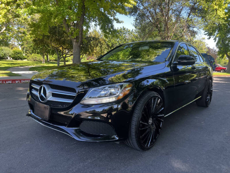 2017 Mercedes-Benz C-Class C300 Luxury's photo