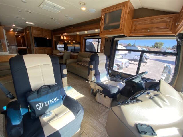 2015 Freightliner MH Chassis