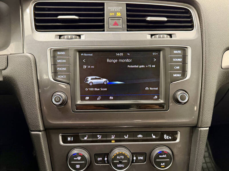 2016 Volkswagen e-Golf SE