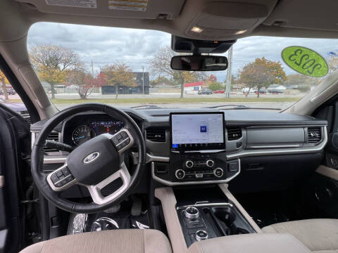 2023 Ford Expedition XLT