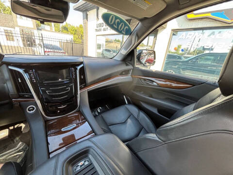2020 Cadillac Escalade Premium Luxury