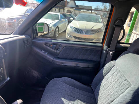 2002 Chevrolet Blazer LS