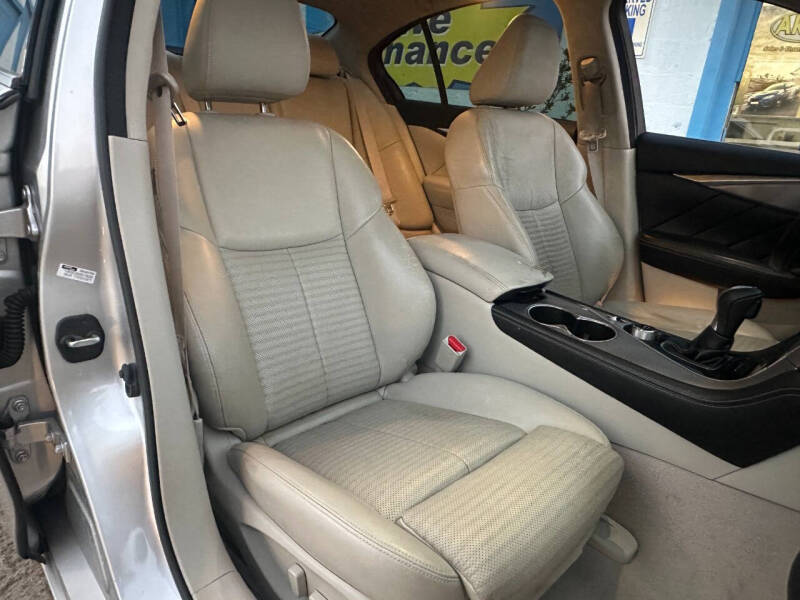 2016 Infiniti Q50 Sport