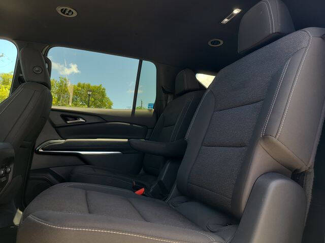 2024 Chevrolet Traverse LT