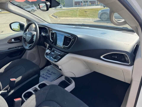 2017 Chrysler Pacifica Touring