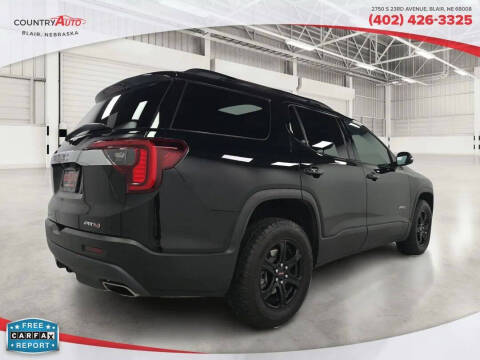 2023 GMC Acadia AT4