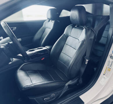 2016 Ford Mustang EcoBoost Premium