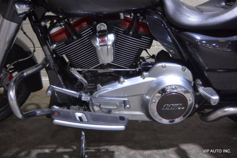 2020 Harley-Davidson FLHXSe