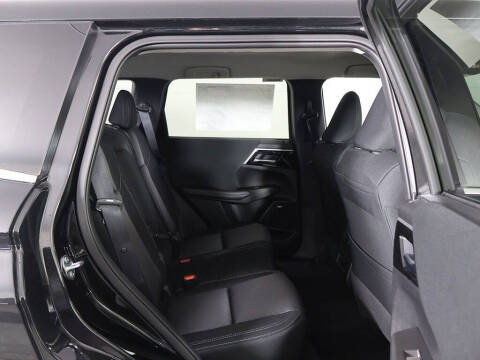 2026 Mitsubishi Outlander ES