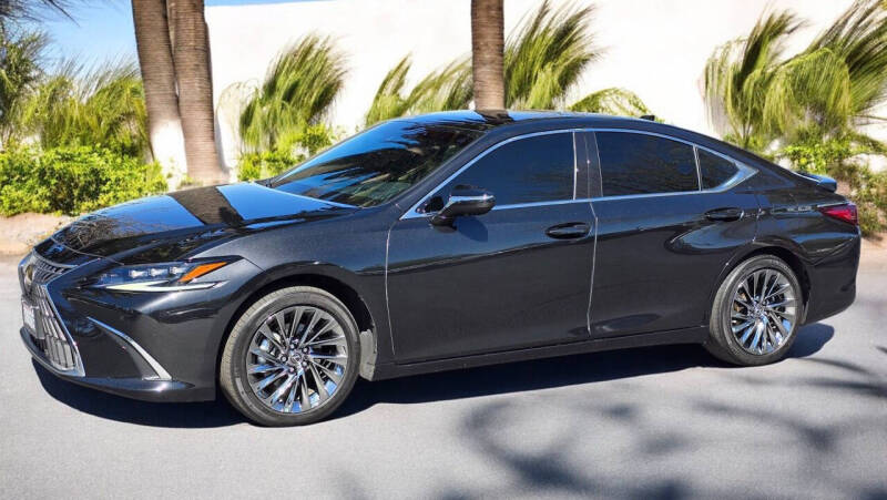 2024 Lexus ES 300h Luxury