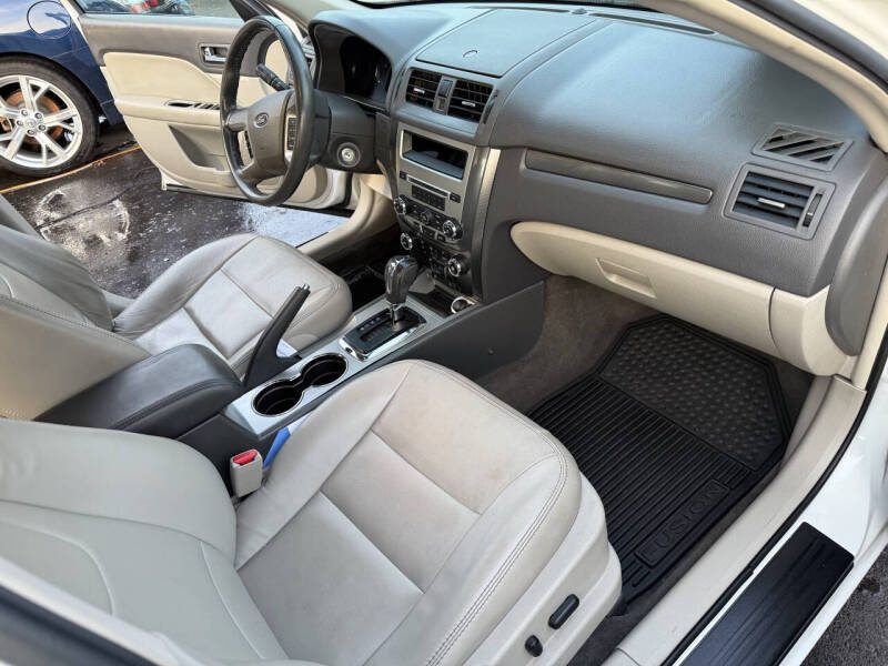 2011 Ford Fusion SEL