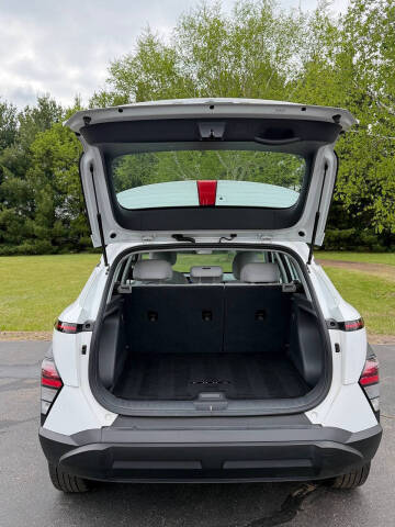 2024 Hyundai Kona SE