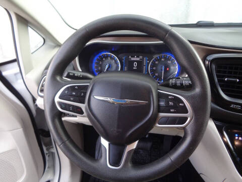 2017 Chrysler Pacifica LX