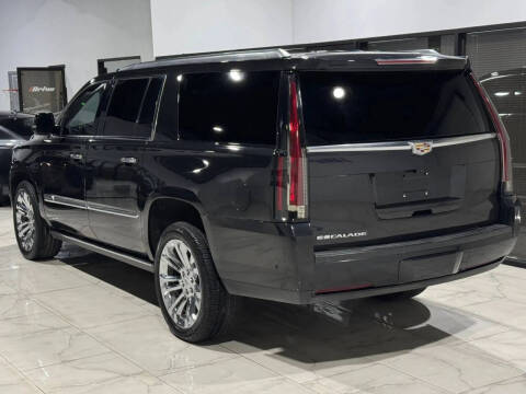 2019 Cadillac Escalade ESV Premium Luxury