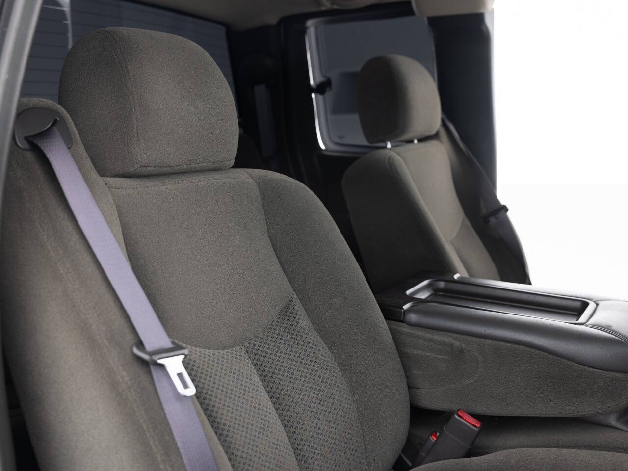 Used Car 2005 Chevrolet Silverado 2500hd  Lt 4dr Extended Cab 4wd Sb For Sale Under $20,000 In Coal City, Illinois