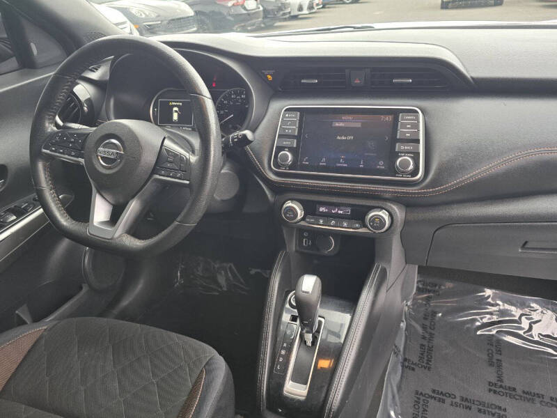 2018 Nissan Kicks SR