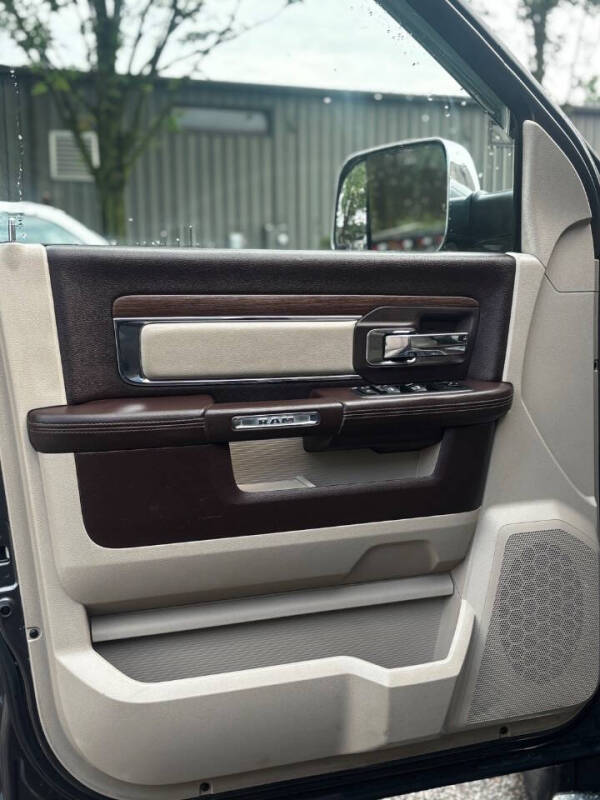 2016 RAM 1500 Laramie