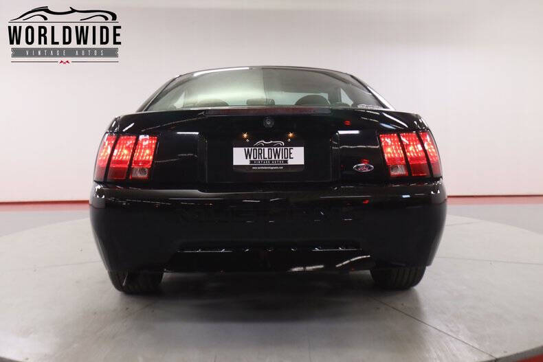 2004 Ford Mustang