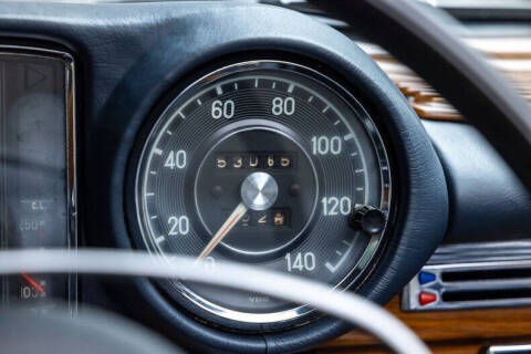 1969 Mercedes-Benz 280-Class