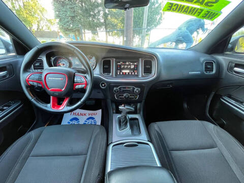 2019 Dodge Charger SXT