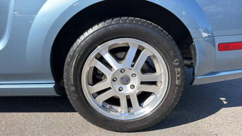 2005 Ford Mustang GT Premium