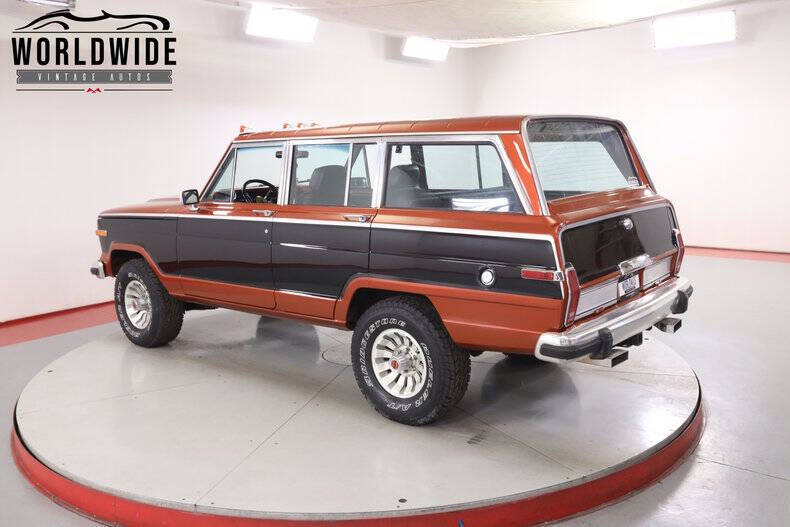 1985 Jeep Grand Wagoneer