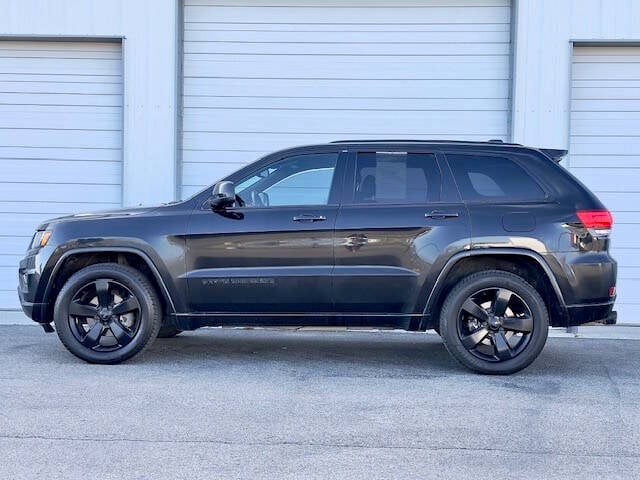 2015 Jeep Grand Cherokee Altitude photo 8